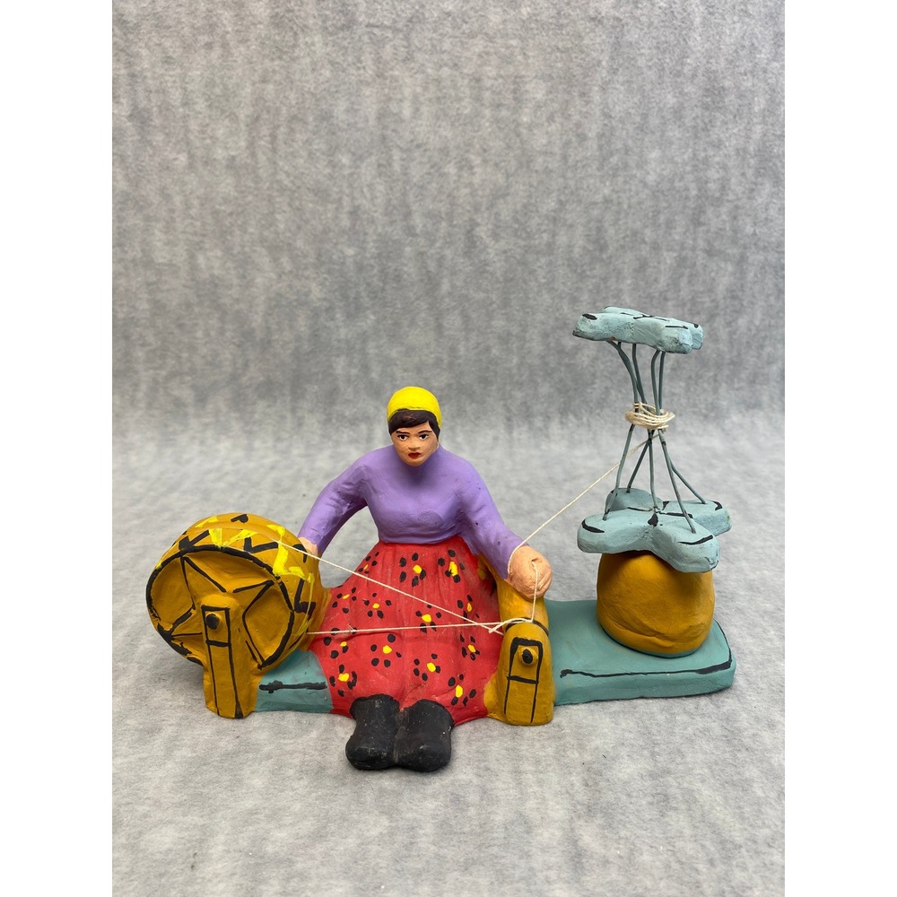 Vintage Handmade Folk Art Figurine Woman Spinning Thread Folklore Craft Rare‎